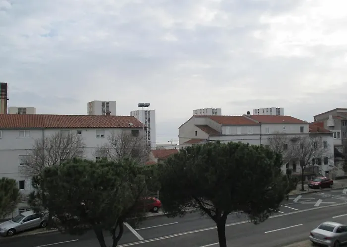 With Wifi - 12575 아파트